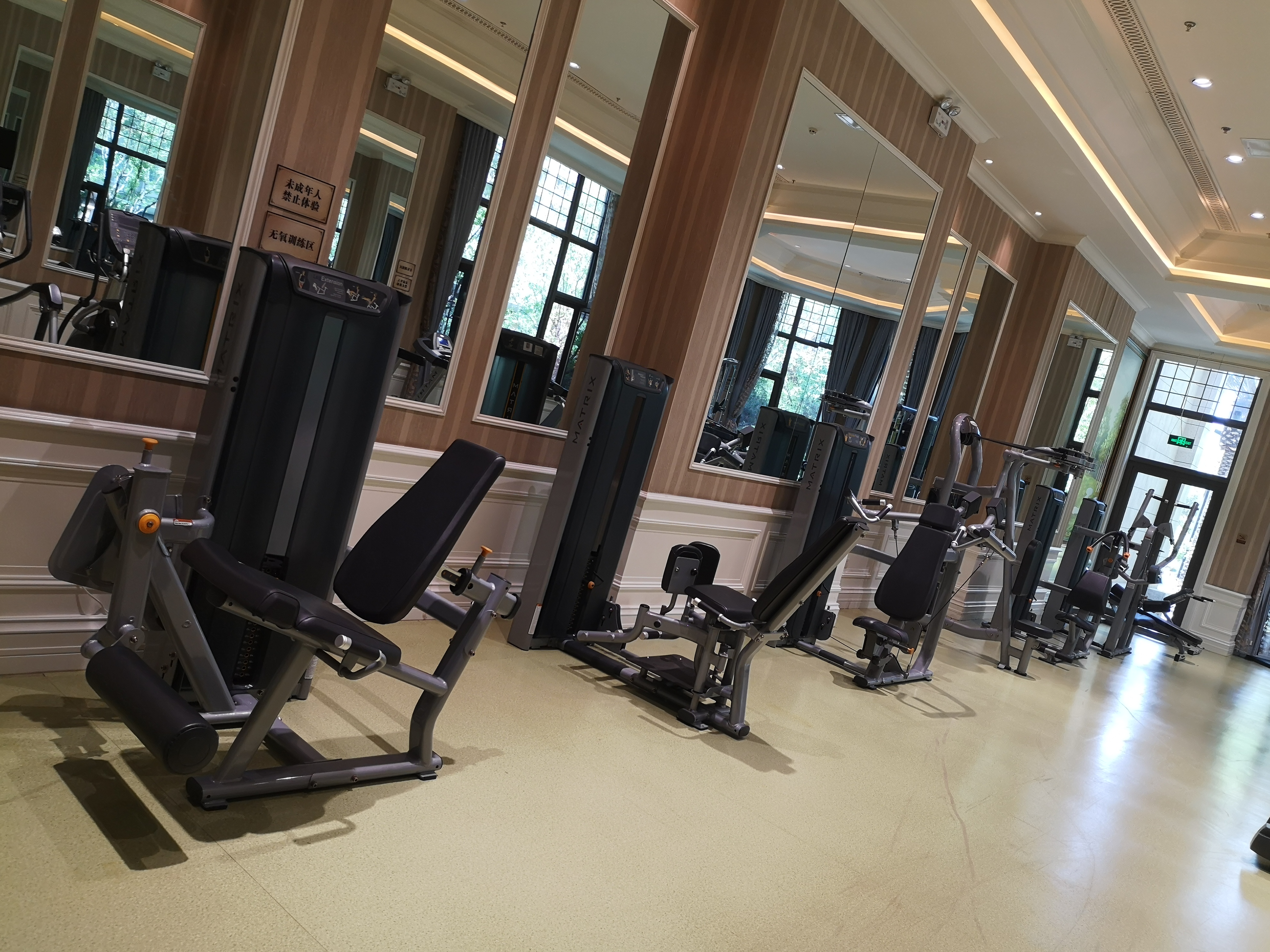 德州十大健身器材厂家电话,室外健身器材厂家联系方式