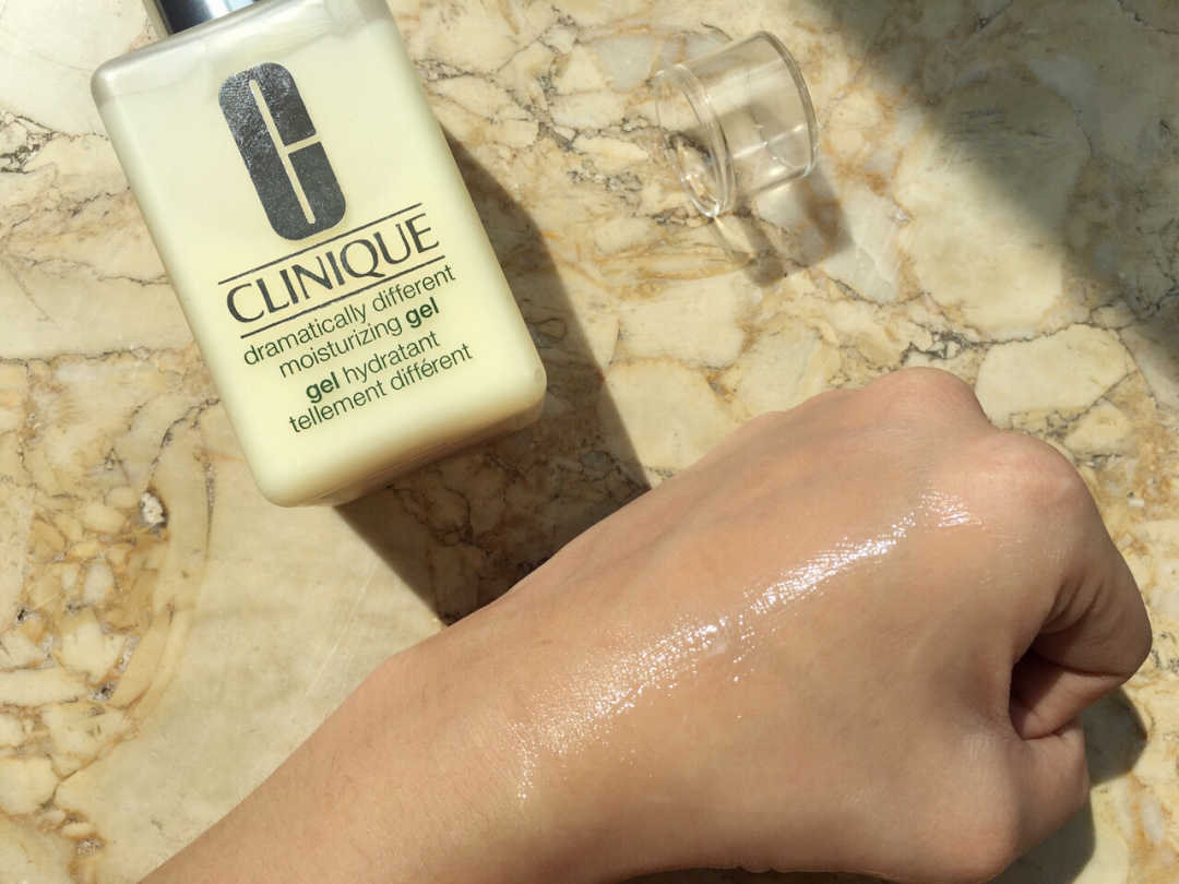 倩碧黄油使用起来泛白,倩碧黄油是有油的好还是无油的好