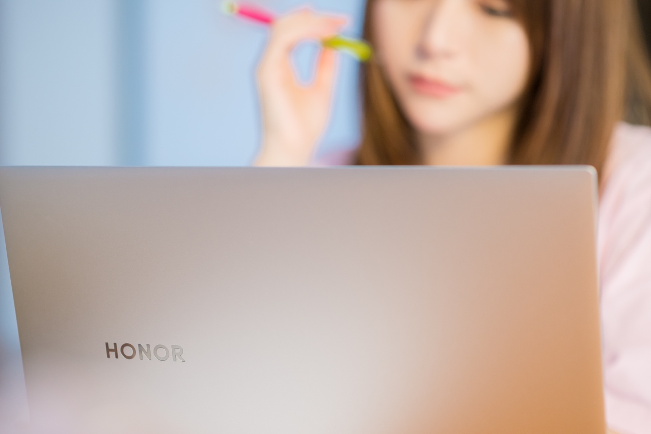 荣耀magicbookpro好不好,荣耀magicbook16pro2021优缺点