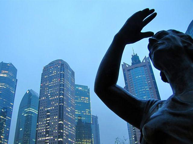 大奇葩之谜！武汉世茂龙湾消防栓居然安在业主家里