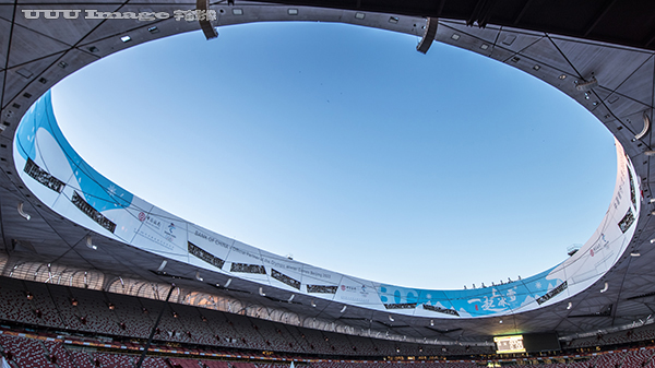 鸟巢国家体育场露天下雨怎么办,鸟巢国家体育场直播