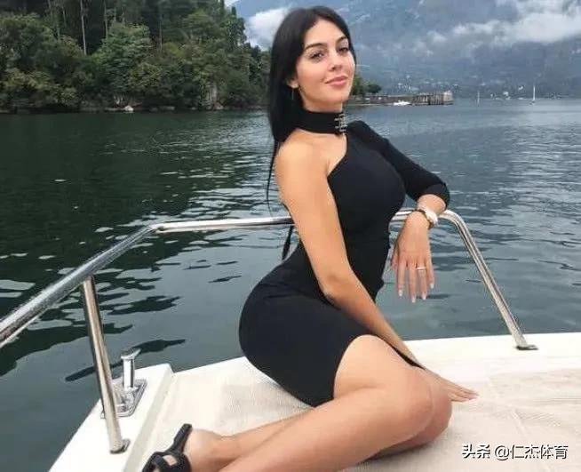 盘点一下足坛球星十大最美的老婆,精准评选国际足坛十大美娇妻