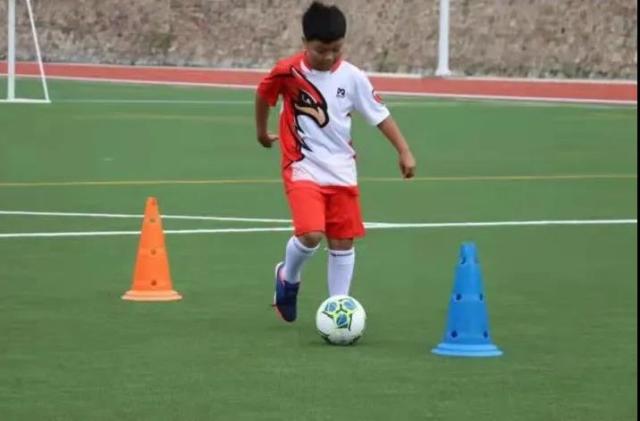 快乐的“黄金周”,寂寞的“课桌椅”——直击“双减”后的国庆假期