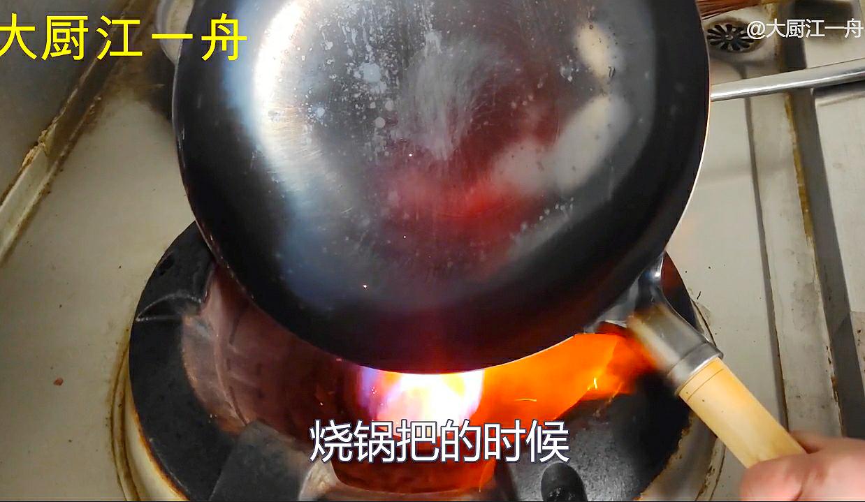 新买的铁锅不用猪油怎么开锅呢,新买铁锅开锅别直接用火烧
