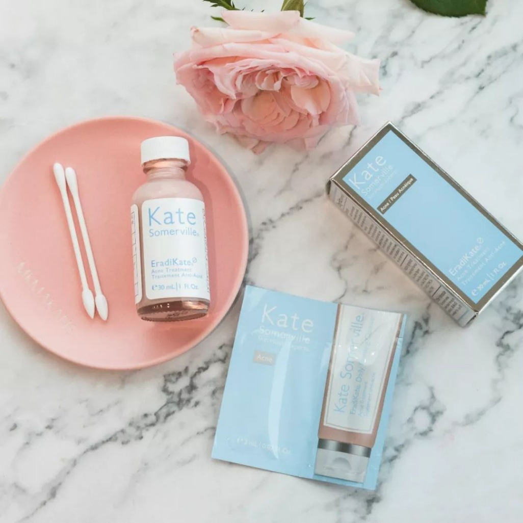 熬夜爆痘必备护肤品,熬夜党的养生好物