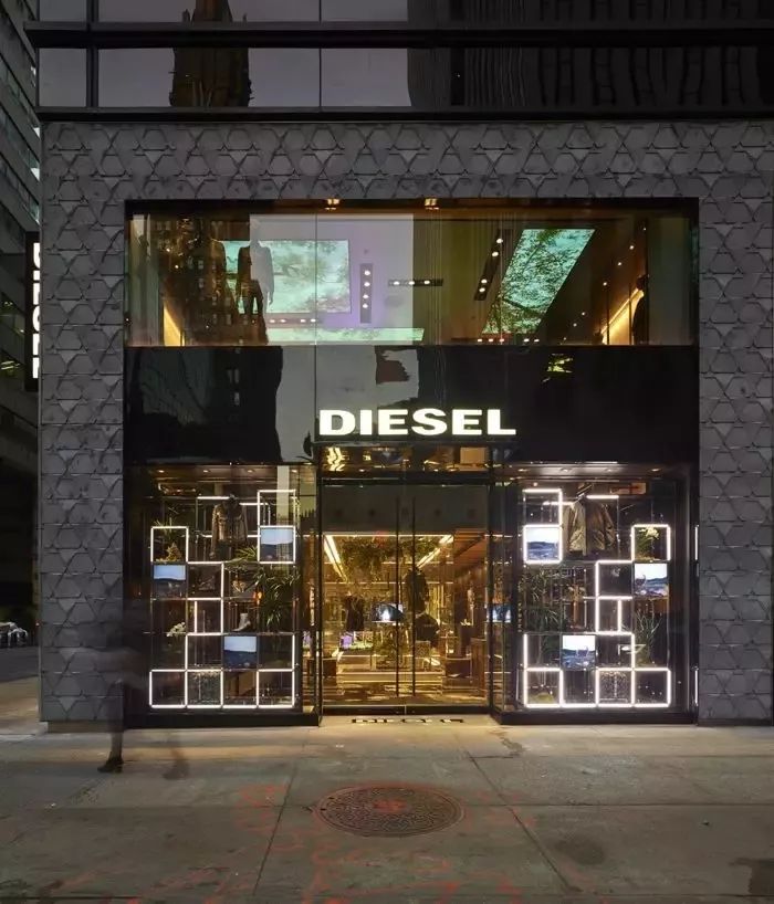 从优衣库到南京步行街,优衣库到路易威登