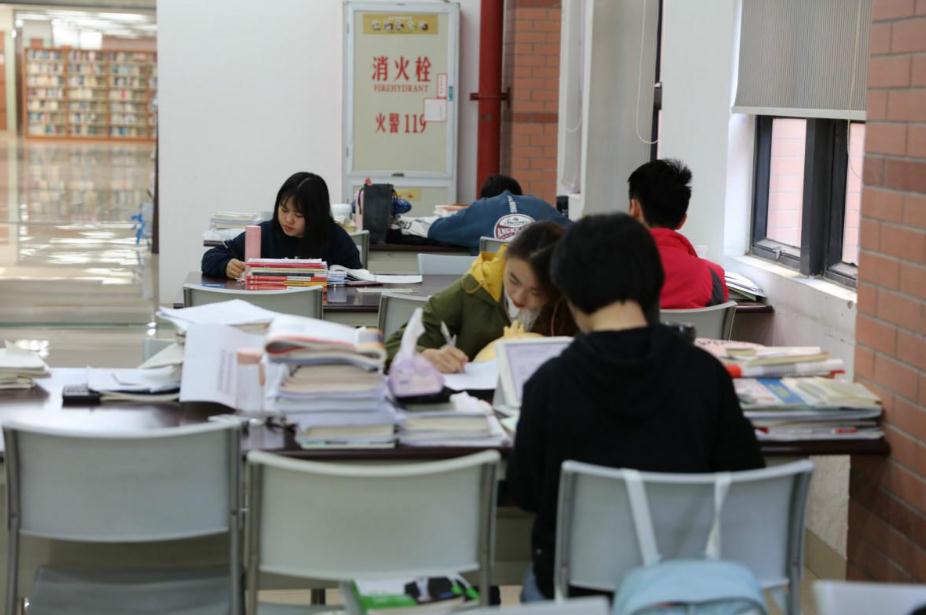 考公培训班一万块钱可以报吗,考公补习班一般收多少钱