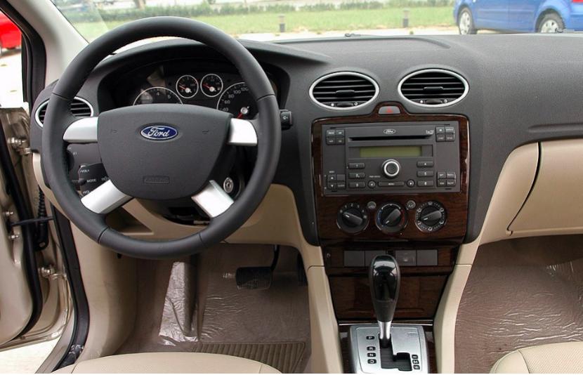 长安福特1.5t福克斯,长安福特经典福克斯