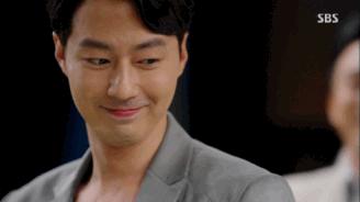 刚步入社会把自己打扮成熟,实用又轻奢的包包