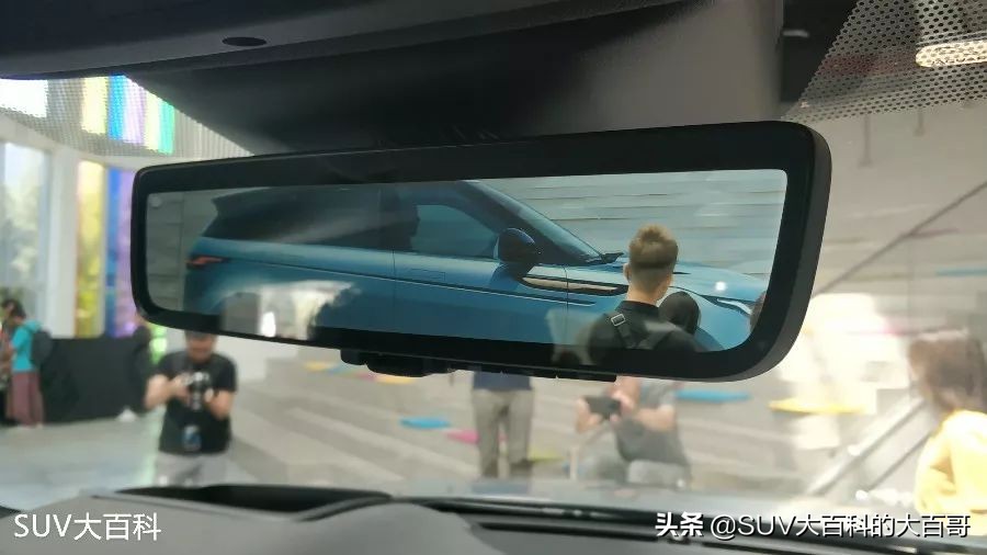 全新一代路虎揽胜极光黑科技体验,路虎极光五块屏幕