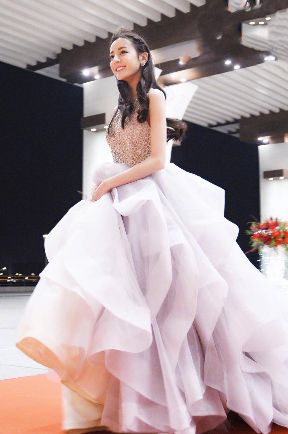 热巴婚纱照大全,热巴好看的婚纱照