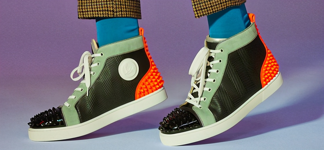 cl红底高跟鞋侧面镂空,cl红底高跟鞋上脚效果