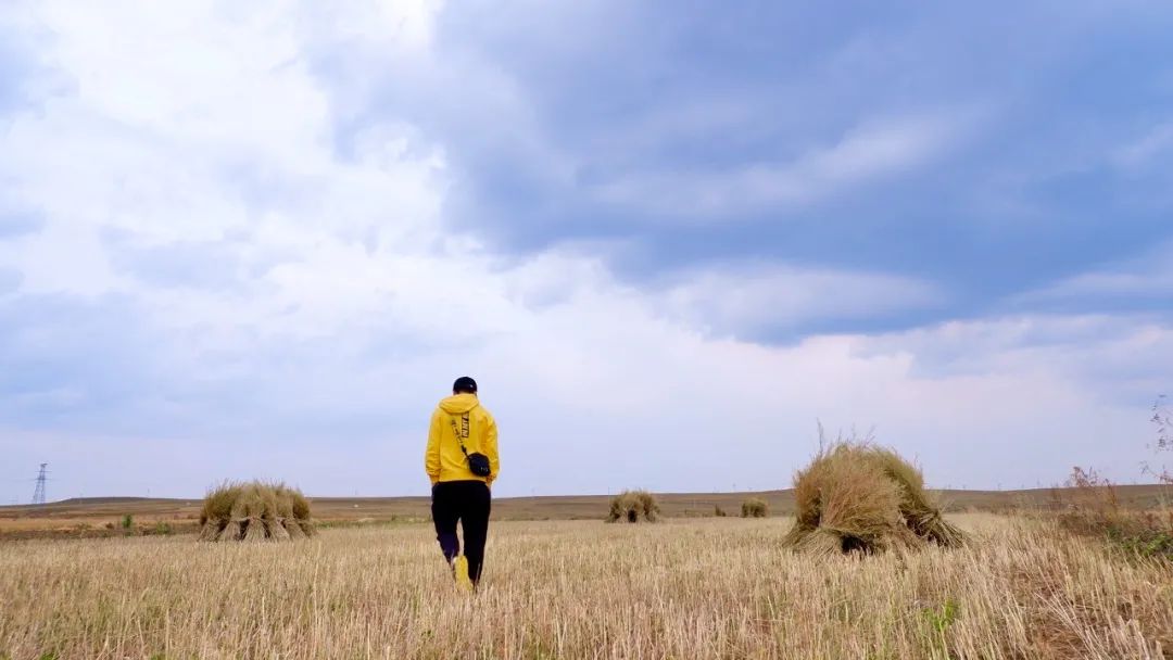 人到中年渡人先渡己下一句,人到中年渡人先渡己