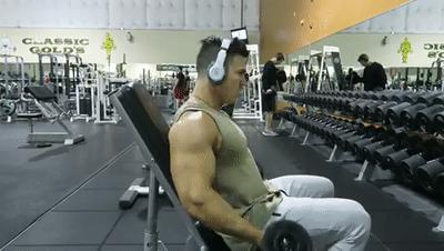 手臂增粗计划练几组,最有效最快增粗手臂的锻炼方法