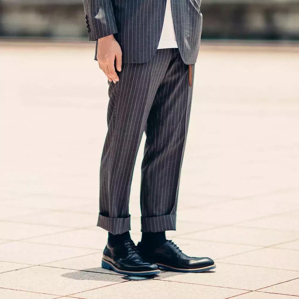 脚大不穿尖头皮鞋,脚大不怕鞋松