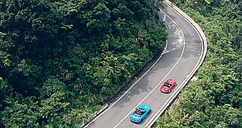 宝马全新z4硬顶敞篷车型试驾,全新一代宝马z4硬顶