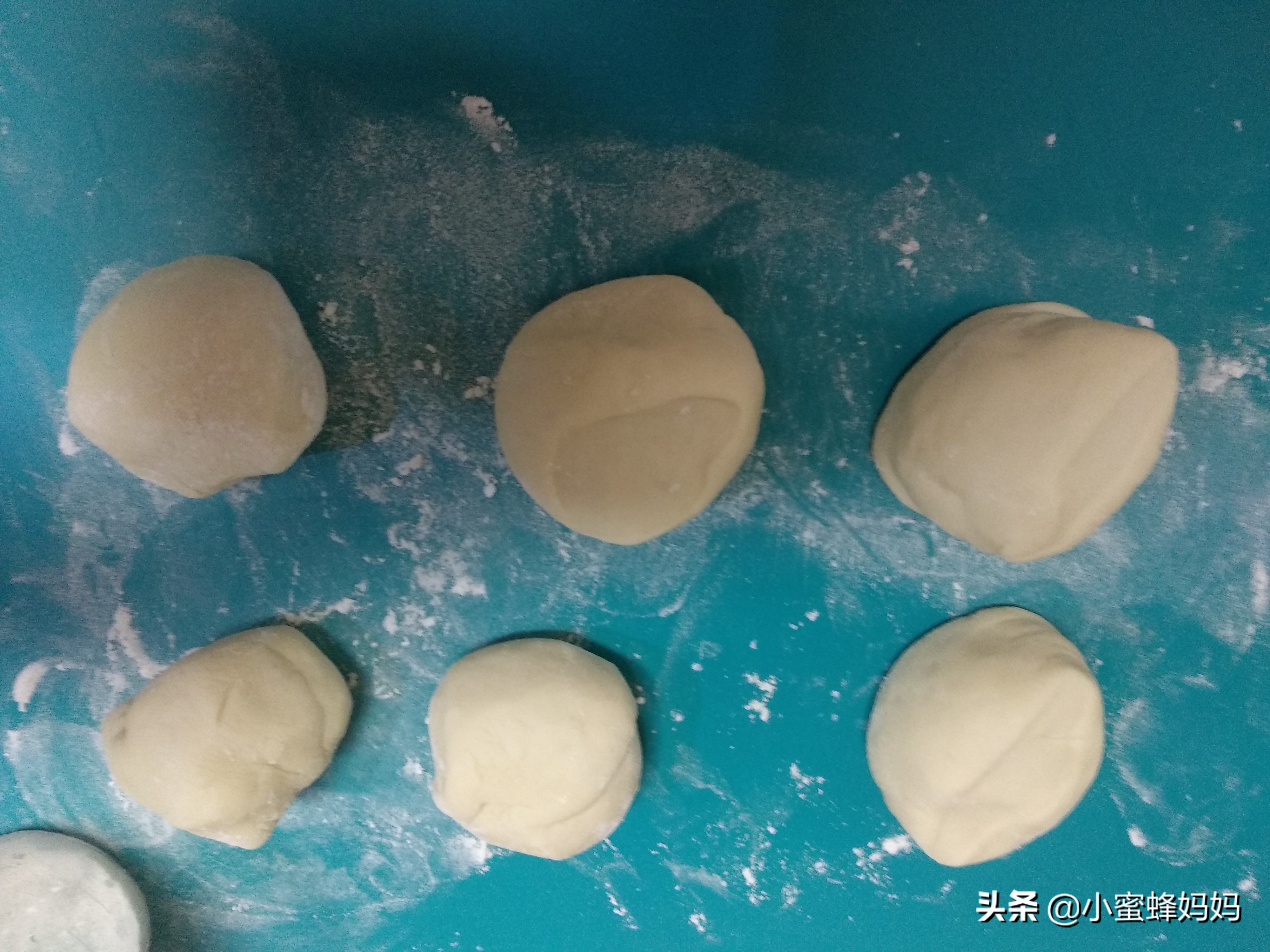 雪里红做包子视频,腌好的雪里红做包子