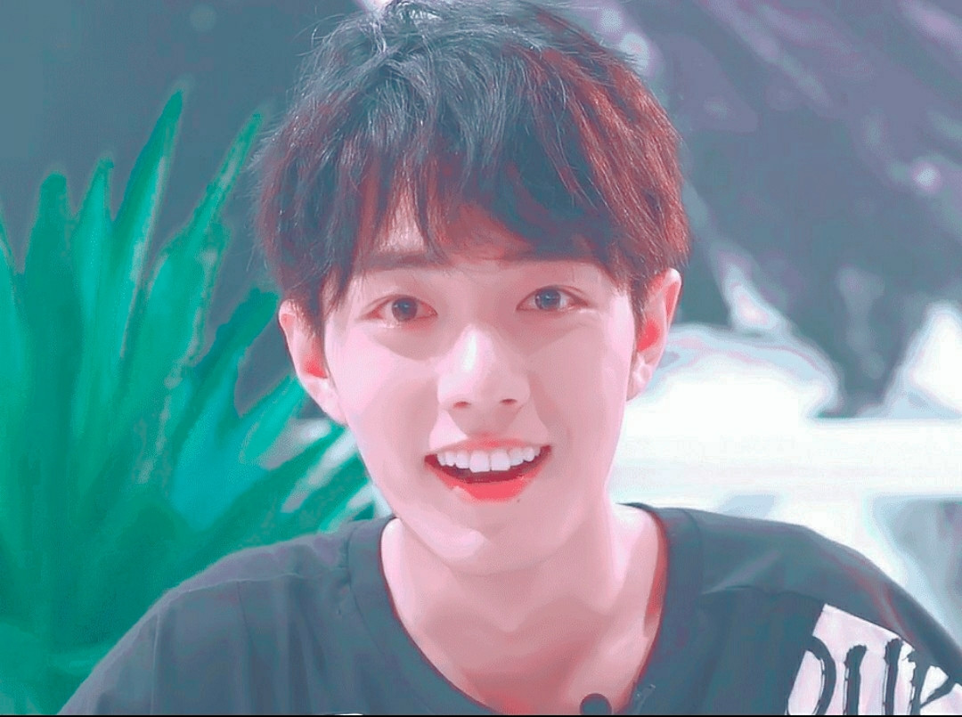 “林有有”采访时落泪，肖战哽咽“好好活着”，人心有多可怕？