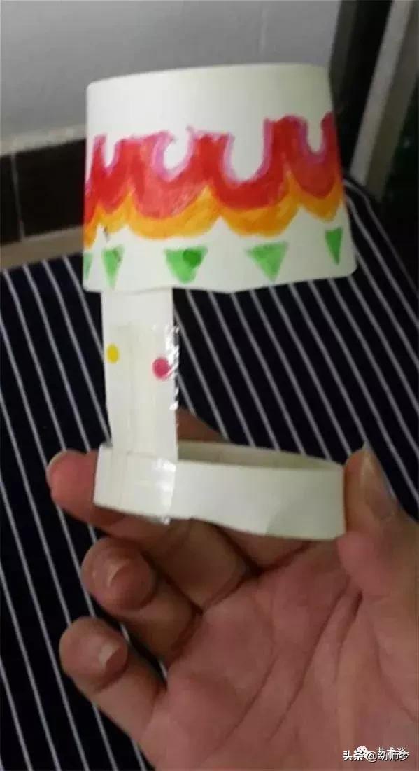 一次性杯子创意手工变废为宝,一次性杯子手工风车简单的做法
