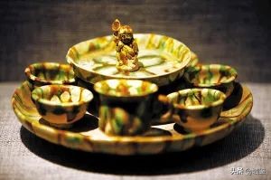 唐三彩大唐盛世人物,唐三彩代表文物