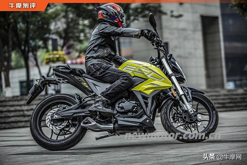 250r评测,潮流非凡城市潮物
