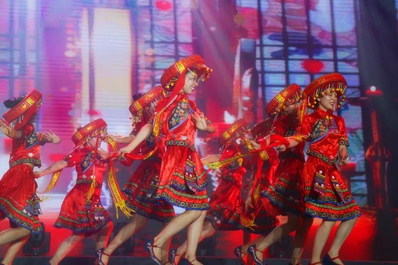 板辽金沙滩潮玩一夏,板辽湖金沙滩嗨翻夏夜