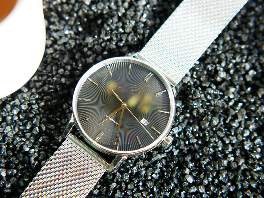 轻派机械表不同场合不同的你
