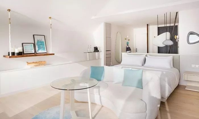 南阿里环礁,丽世岛度假村