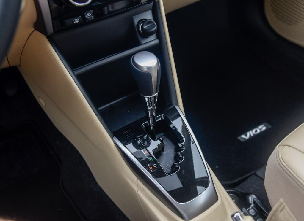 第四代飞度对比丰田威驰,丰田威驰和飞度怎么选