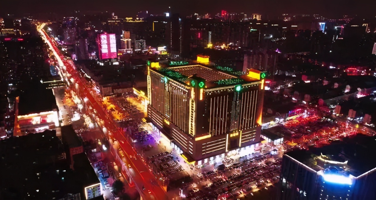 网红地标万家丽的“时尚购物社交”新体验，潮玩打卡就来这儿