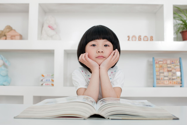 让孩子变聪明看什么书,如何正确引导孩子成长书籍