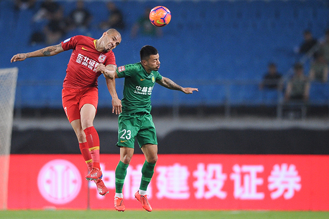 武磊入选国家队阵容为亚洲杯备战,国足12强赛名单公布武磊要回来吗