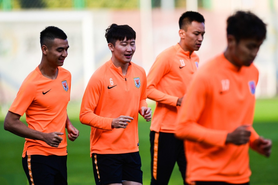 鲁能30人亚冠名单,鲁能30号球员都有谁