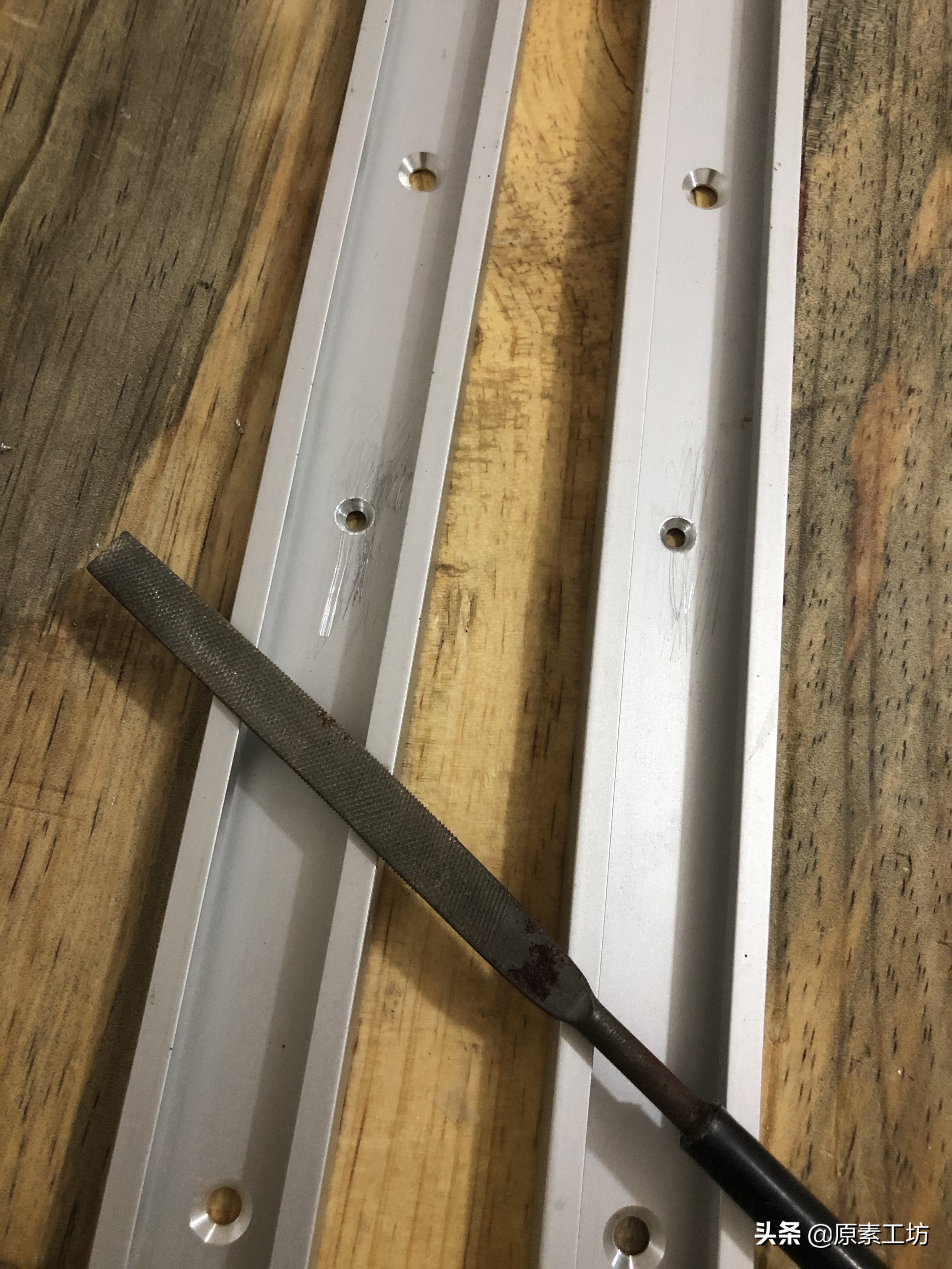 自制台钻多功能工作台视频,自制台钻的升降限位机构