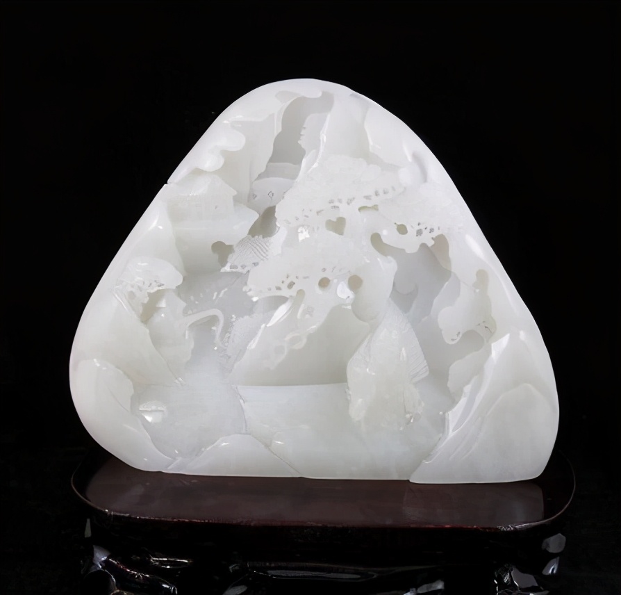 黄颜色的玉叫什么,有白有绿相间的玉是什么玉