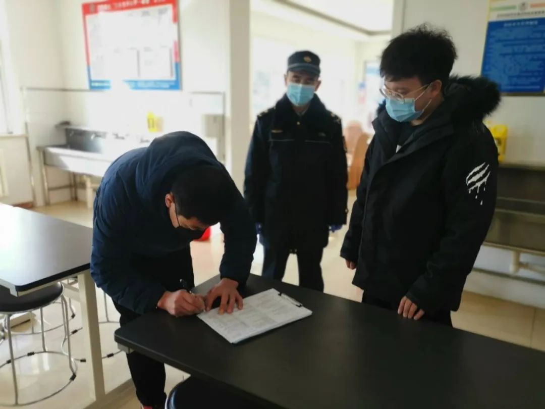 街道全力筑牢疫情防控责任,街道开展疫情防控工作专项检查