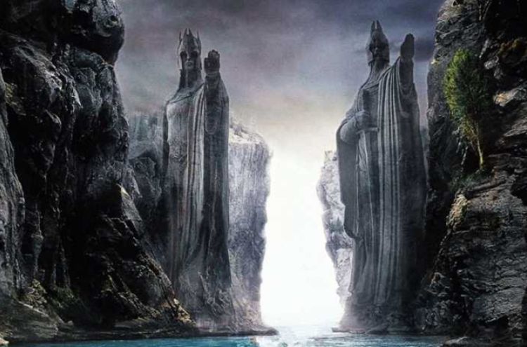 一口气看史诗巨作指环王三部曲,指环王10大经典