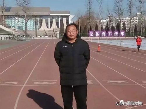 曲阜好人冯晓坚守20年初心不变让足球在农村扎根