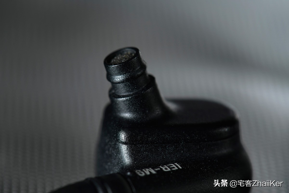 索尼黑砖配什么耳机最佳,索尼颈挂式耳机十佳评测