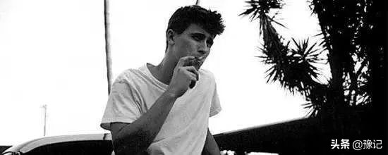 短袖怎么变成内衣,怎么把短袖变成内衣