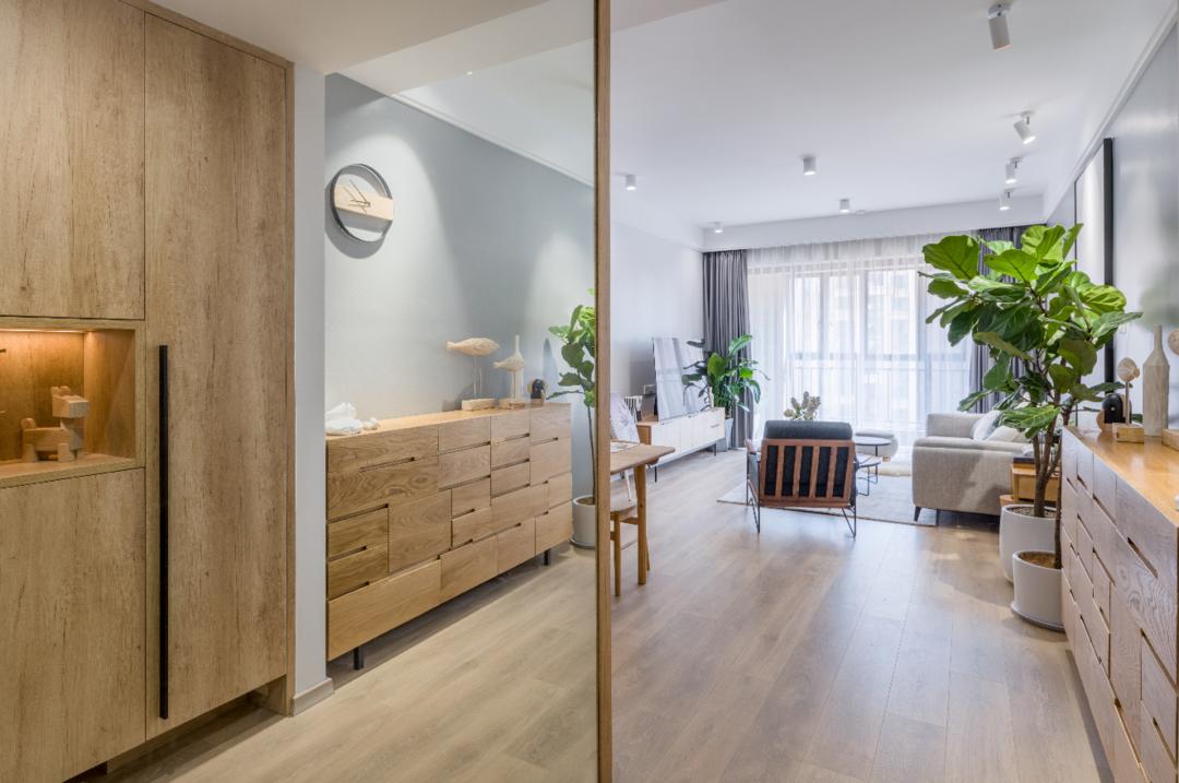 越简约，越高级！90㎡新房自然又舒适，住上三代人不过时