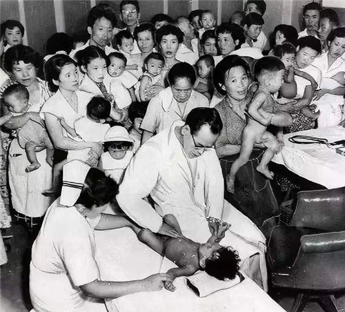 为牟利，往婴儿奶粉里加*霜砒**？电影都不敢拍的情节在日本真实发生