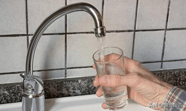 直饮净水机是智商税么,买高价净水机是交智商税吗