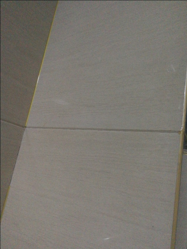 做美缝和不做美缝地砖缝隙的大小,美缝瓷砖缝要处理到什么程度