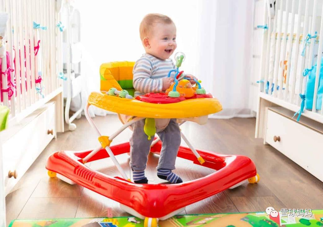 平衡车滑步车滑板车扭扭车,怎么骑儿童平衡滑板车