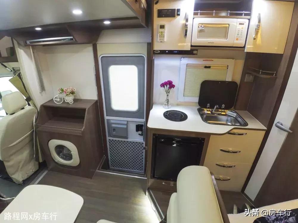 房车大全20-30万的c型房车限量版,房车价格30万元空间大全新自动挡