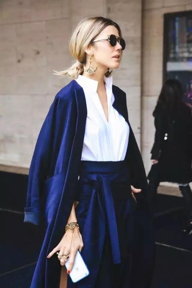 秋冬流行色高级时髦,深蓝色和黑色哪个更高级