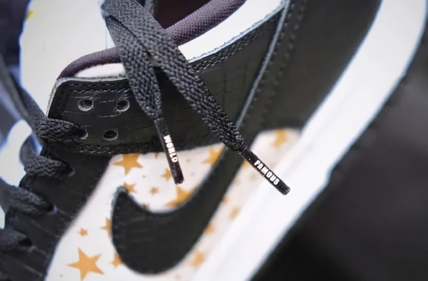 今年最流行的运动鞋款,今年女士秋冬流行什么运动鞋