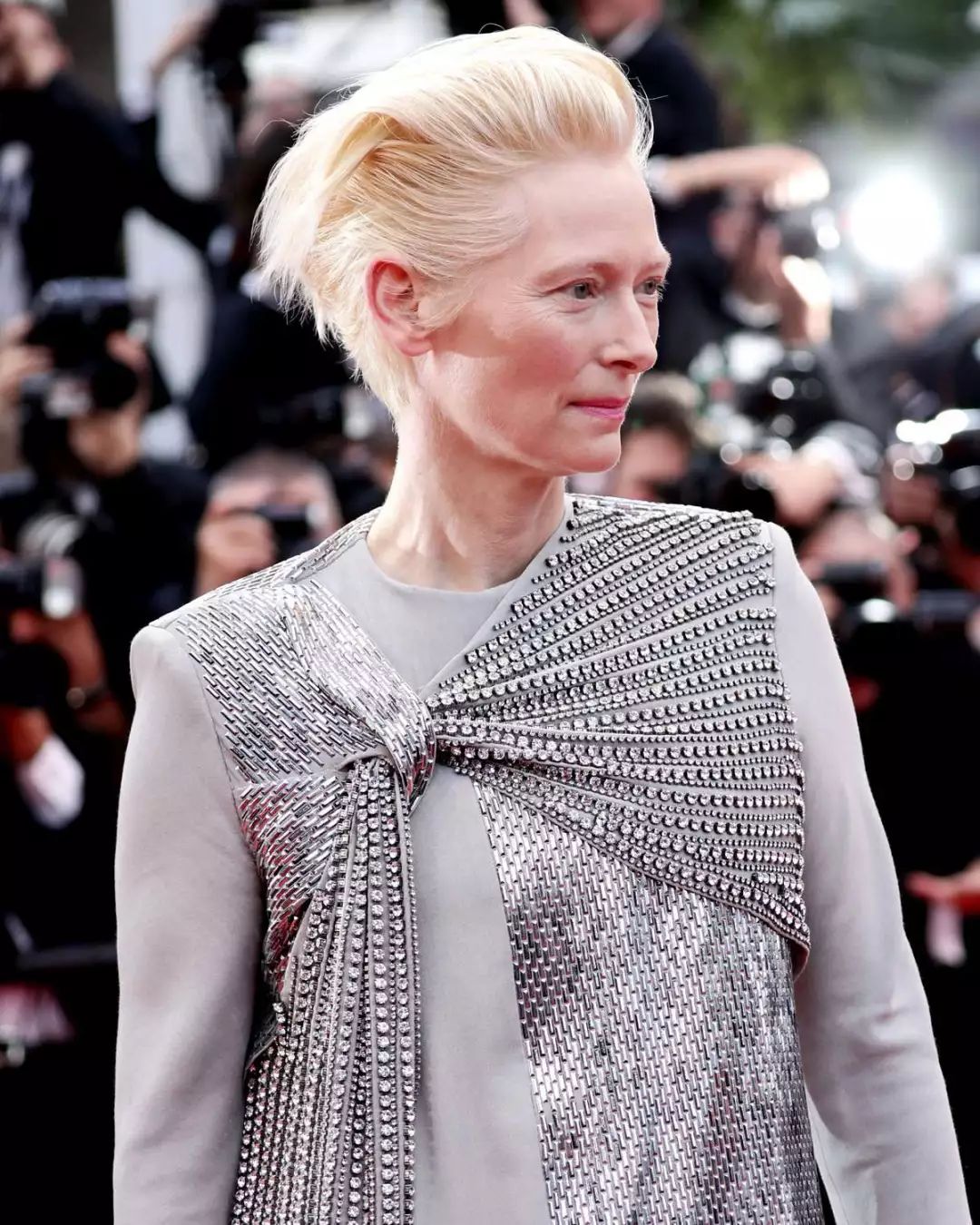 十八线网红戛纳红毯,十八线抖音网红