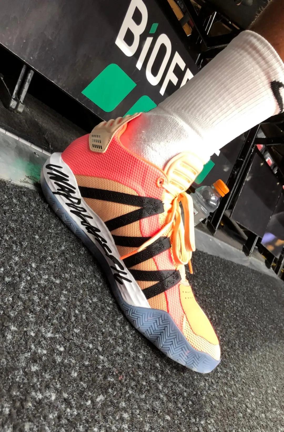 nba球星上脚球鞋塔克,nba鞋王塔克穿aj5